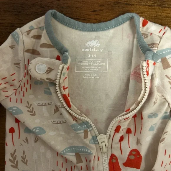 Roots Baby’s First Sleeper - Red, Light Blue & Beige Mushroom Print - Picture 2 of 2
